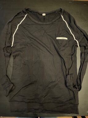Black Long-Sleeve woMen's Shirt lululemon size4